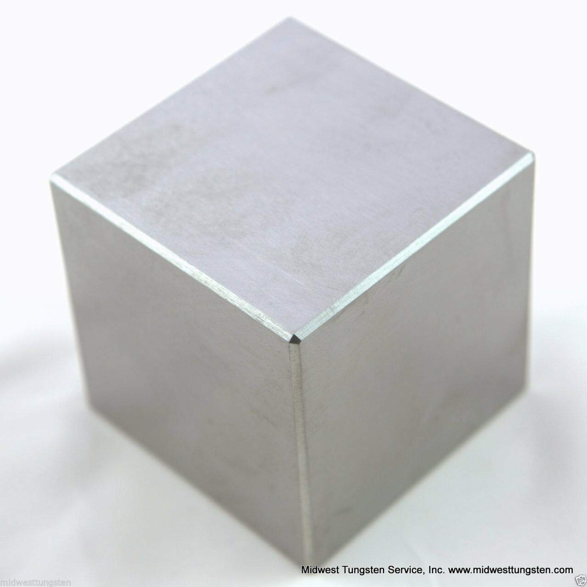 Куб компакт. Алюминиевый куб. Алюминиевый кубик. Куб из алюминия. Кубик из алюминия.